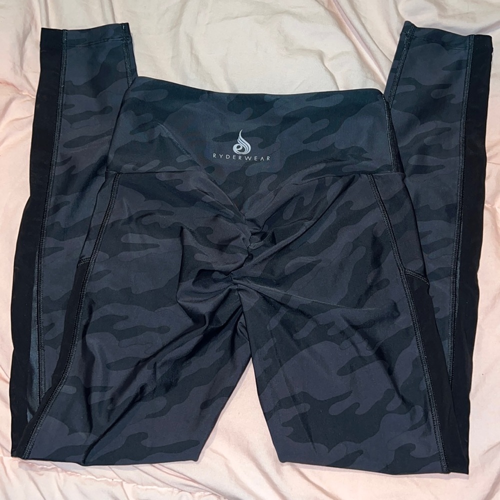 Ryder wear leggings polyester material like new